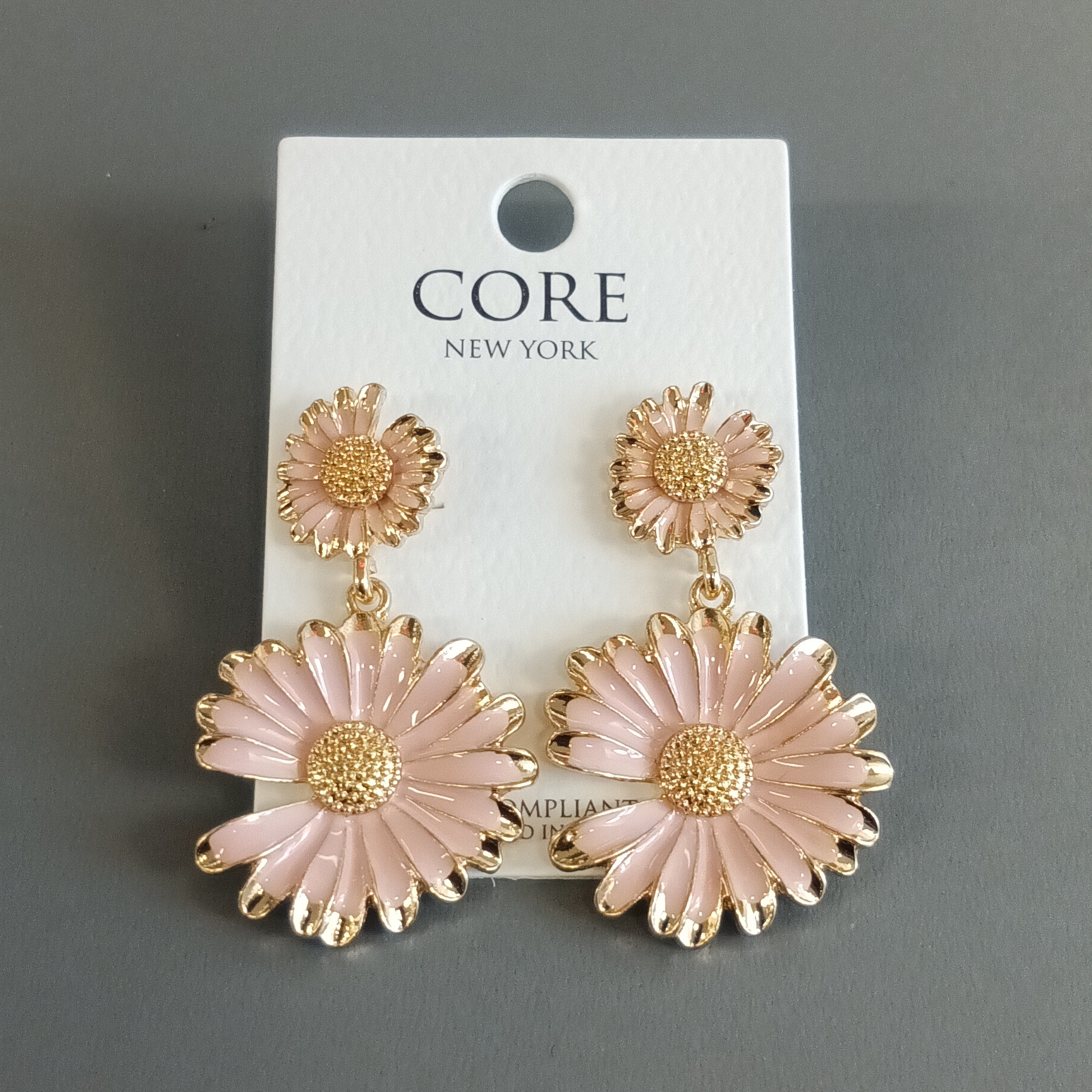 215 499 Shipping Core New York Pink And Gold Flower Earrings 15$